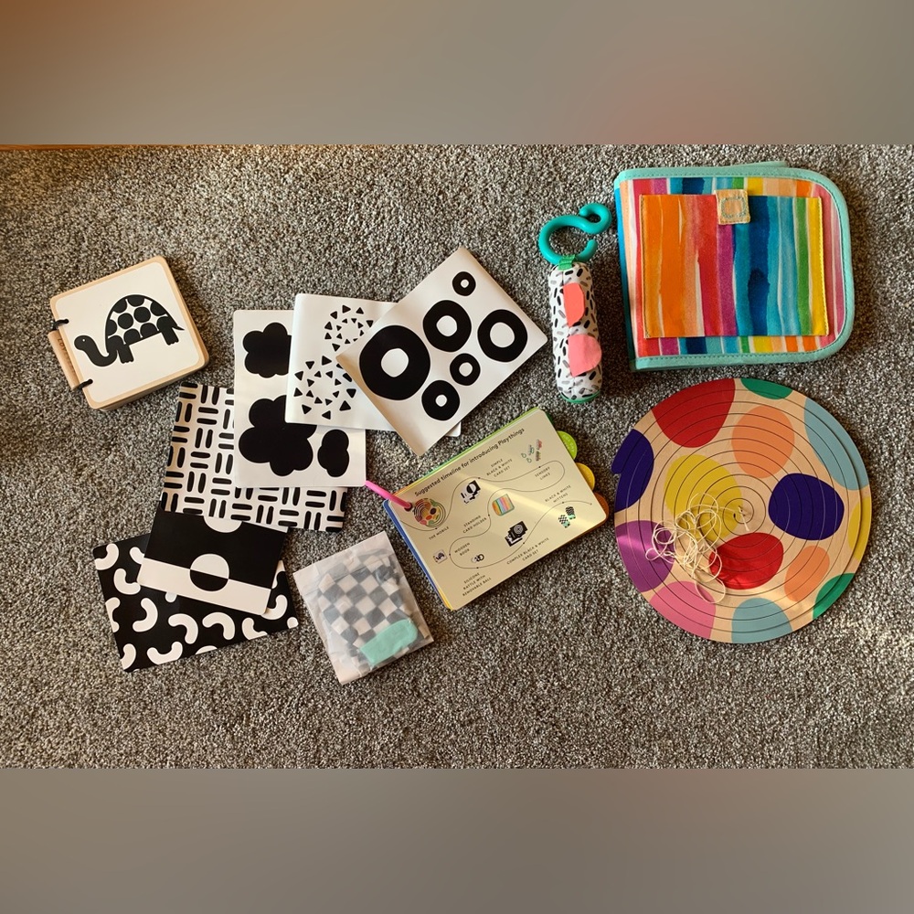 Lovevery 0-12 Week The Looker Playset Bundle